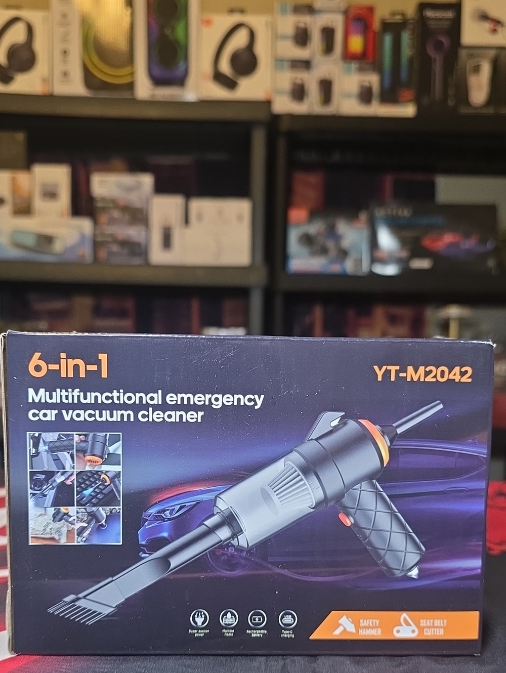 6-in-1 Multifunctional Emergency Car Vacuum Cleaner - Black/Gray